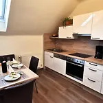 Neubauer *