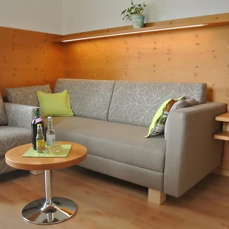 Landhaus Neubauer Apartment Millstatt
