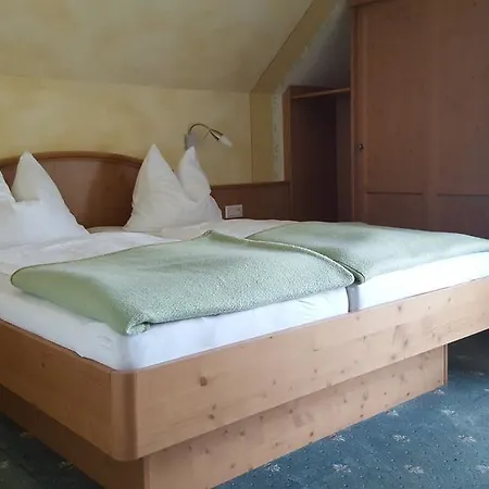 Landhaus Neubauer Apartment Millstatt